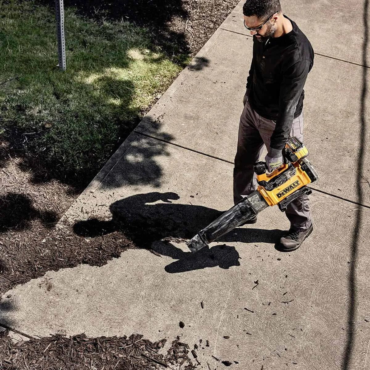Dewalt DCMBL777N-XJ 54V XR FlexVolt Brushless Axial Blower with 1 x 6.0Ah Battery & Charger