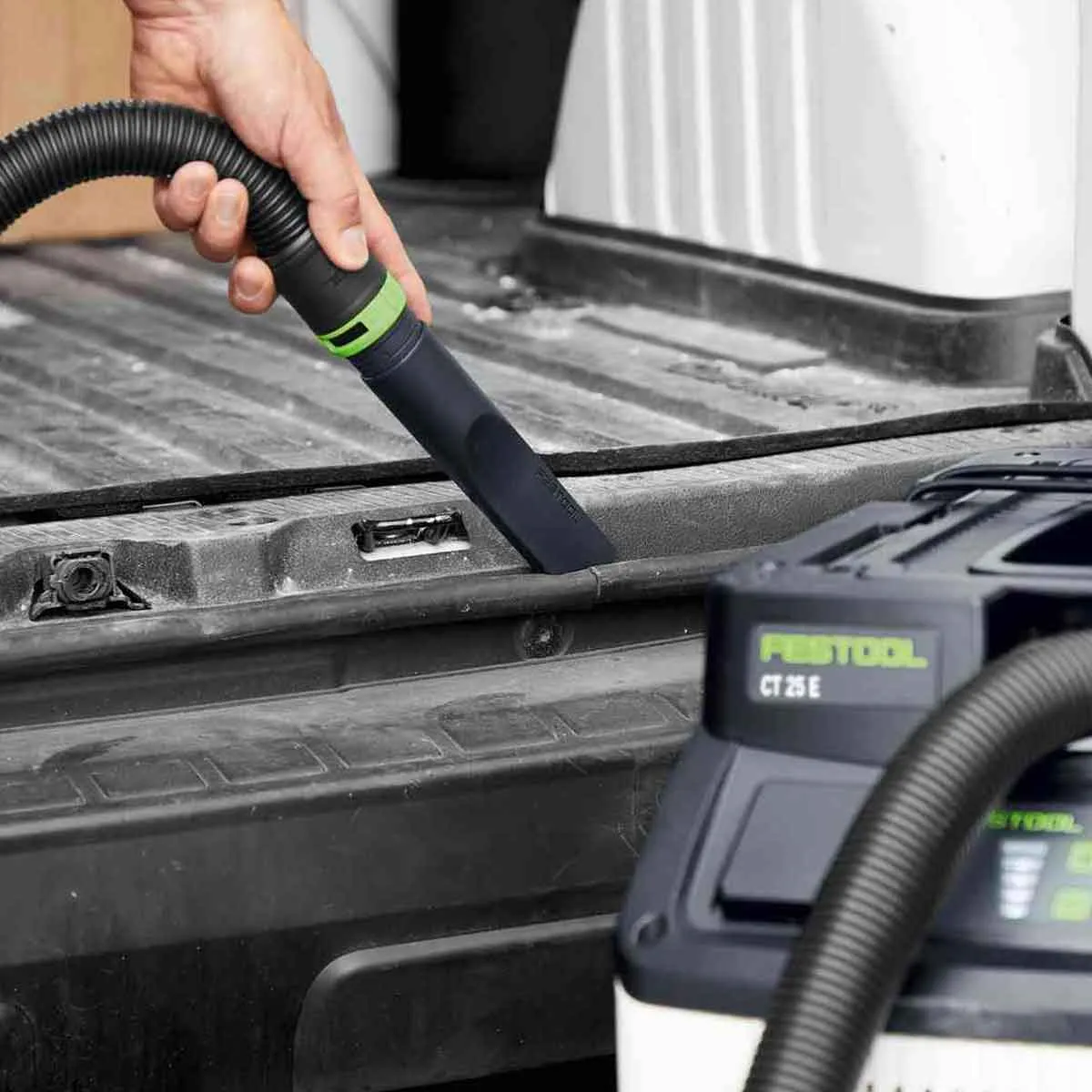 Festool CT 25 E 230V GB Mobile Dust Extractor - 577532 With Compact Cleaning Set 577257