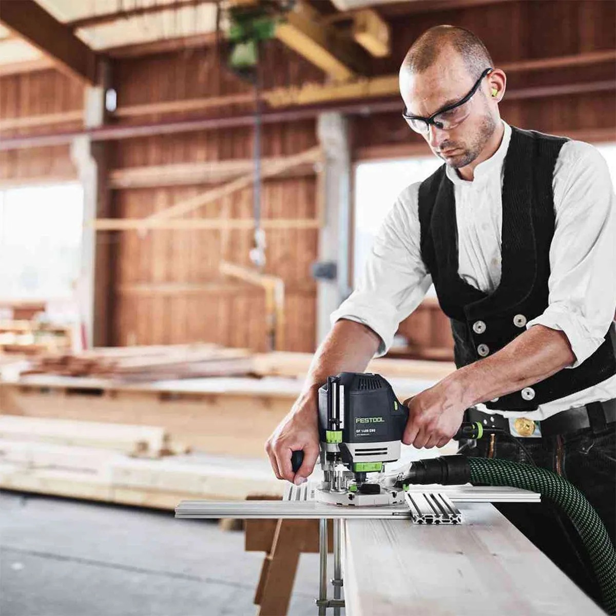 Festool OF 1400 EBQ-Plus 230V GB Router - 576210 With Router Accessories Set 578046