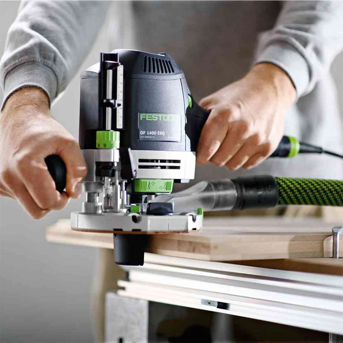 Festool OF 1400 EBQ-Plus 230V GB Router - 576210 With Router Accessories Set 578046