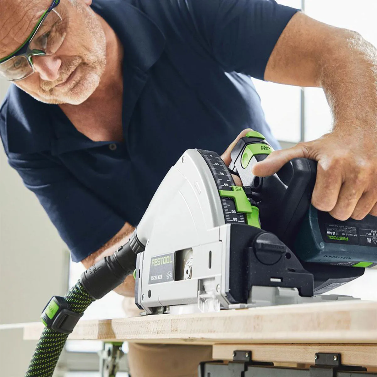 Festool TSC 55 KEB-Basic-5.0 GB 18V BL Plunge-Cut Saw - 577589 With 2 x 5.0Ah Batteries. Charger & 1 x Guide Rail Kit