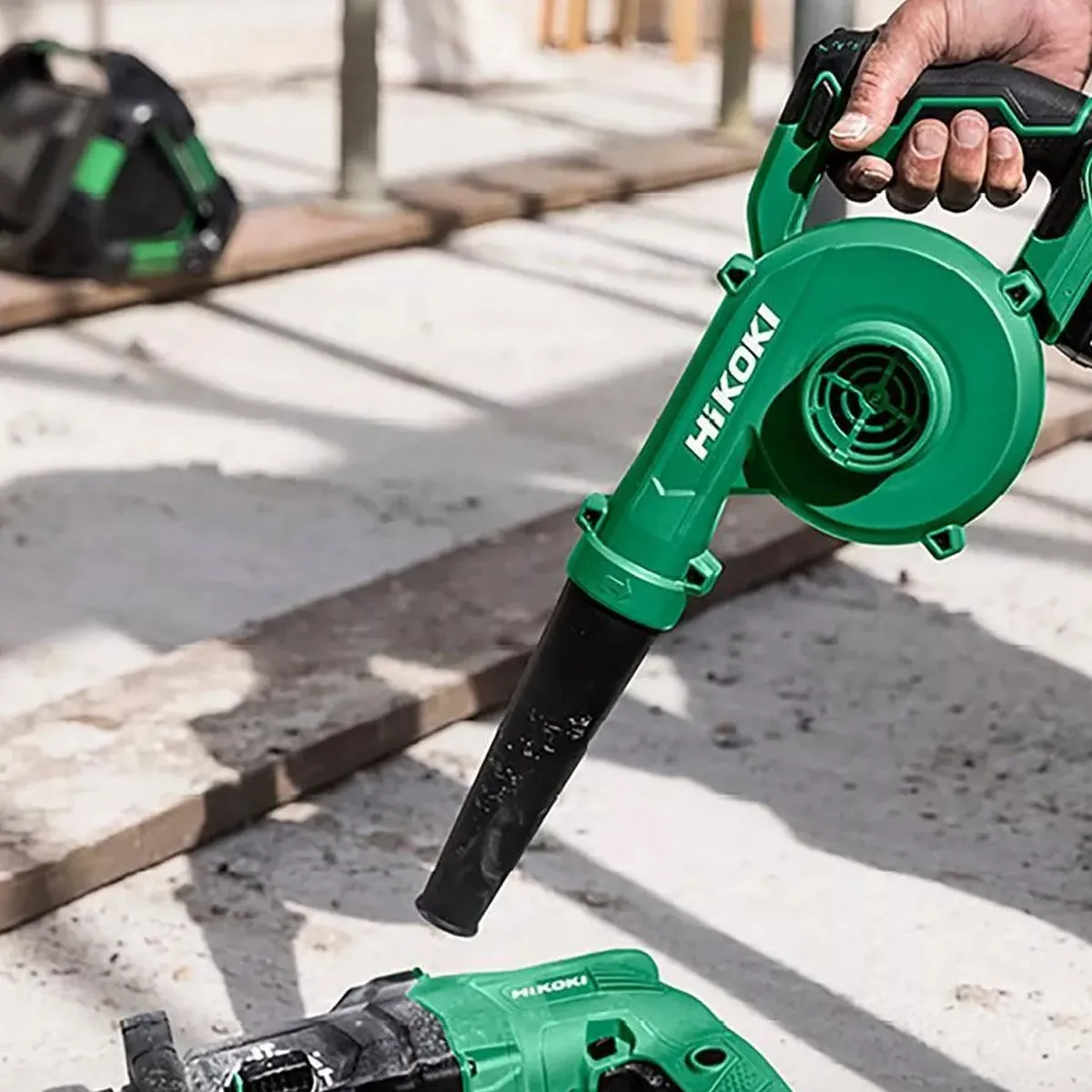 Hikoki RB18DCW4Z 18V Cordless Blower with 1 x 2.5Ah/5.0Ah Battery & Charger