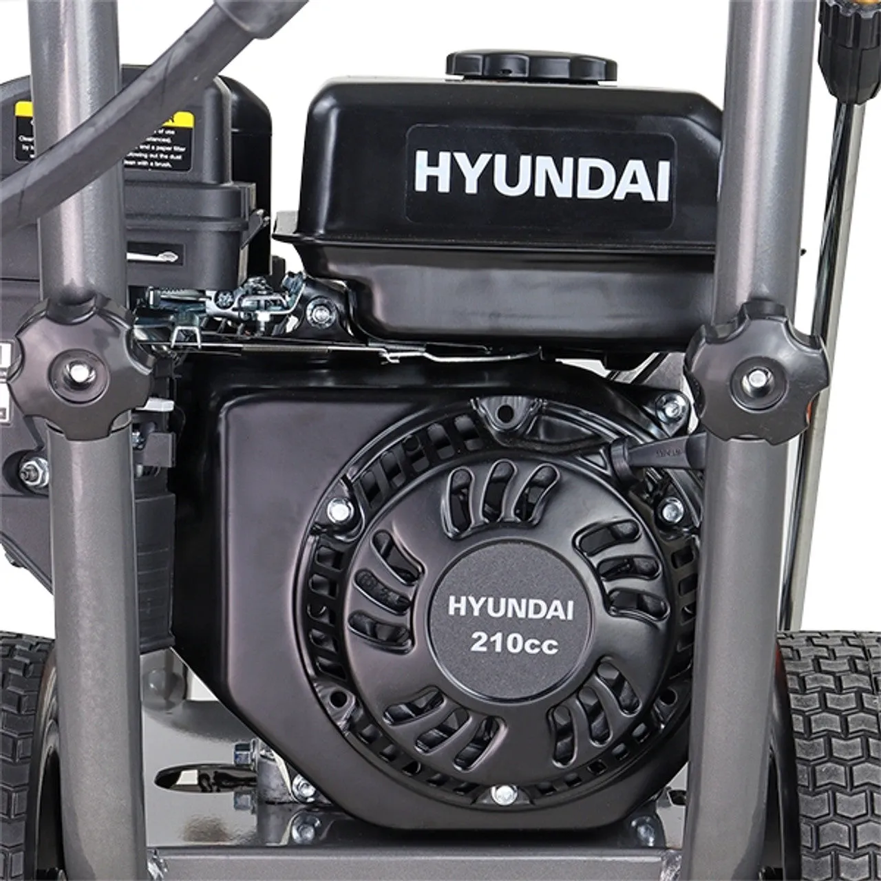 Hyundai HYW3100P2 Petrol Pressure Washer 212cc Engine. 10L/min Flow & AR Pump for Powerful Cleaning