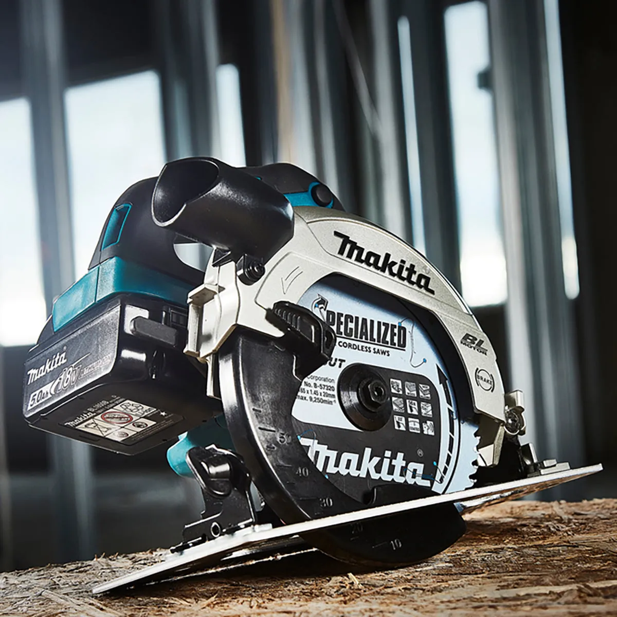Makita DHS660Z 18V LXT Brushless 165mm Circular Saw Body Only