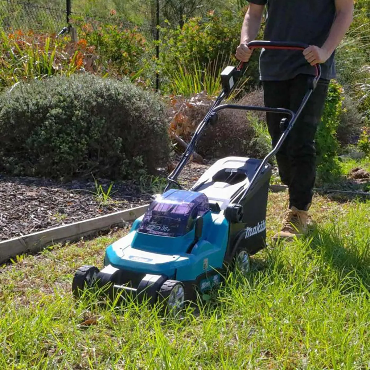 Makita DLM382PT2 36V LXT Cordless 38cm Lawn Mower With 2 x 5.0Ah Batteries & Charger