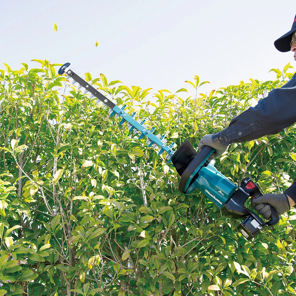 Makita DUH601Z 18V LXT 60cm Brushless Hedge Trimmer Body Only