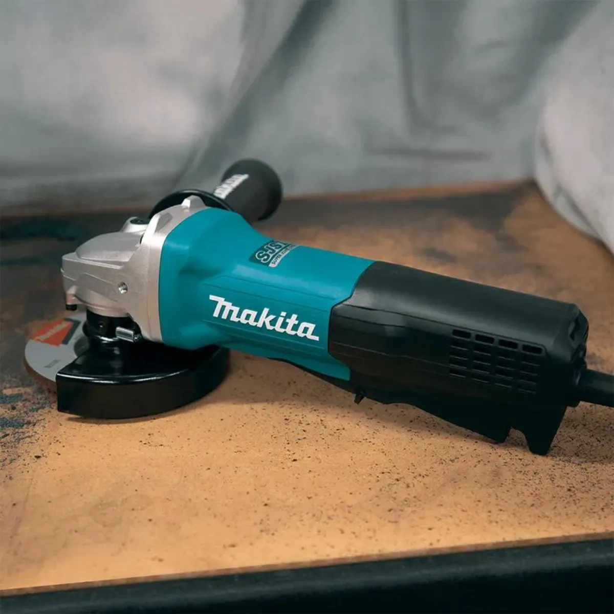 Makita GA5095X01/1 125mm Paddle Switch Angle Grinder 110V