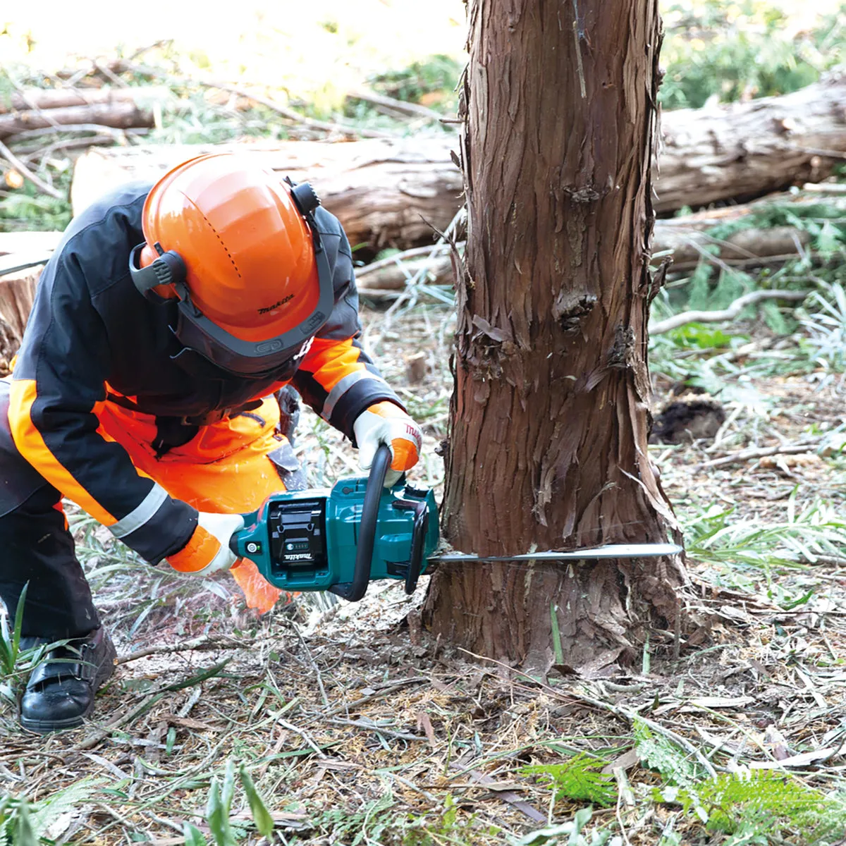 Makita UC026GZ 40V Max XGT Brushless 40cm Chainsaw Body Only