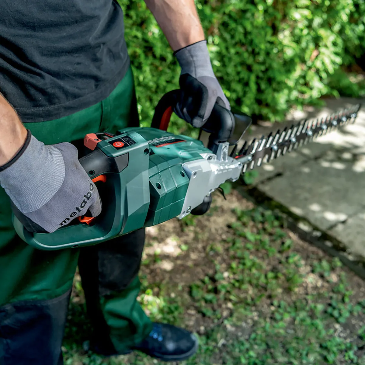 Metabo HS 18 LTX BL 65 18V Brushless 65cm Hedge Trimmer with 1 x 5.2Ah Battery & Charger