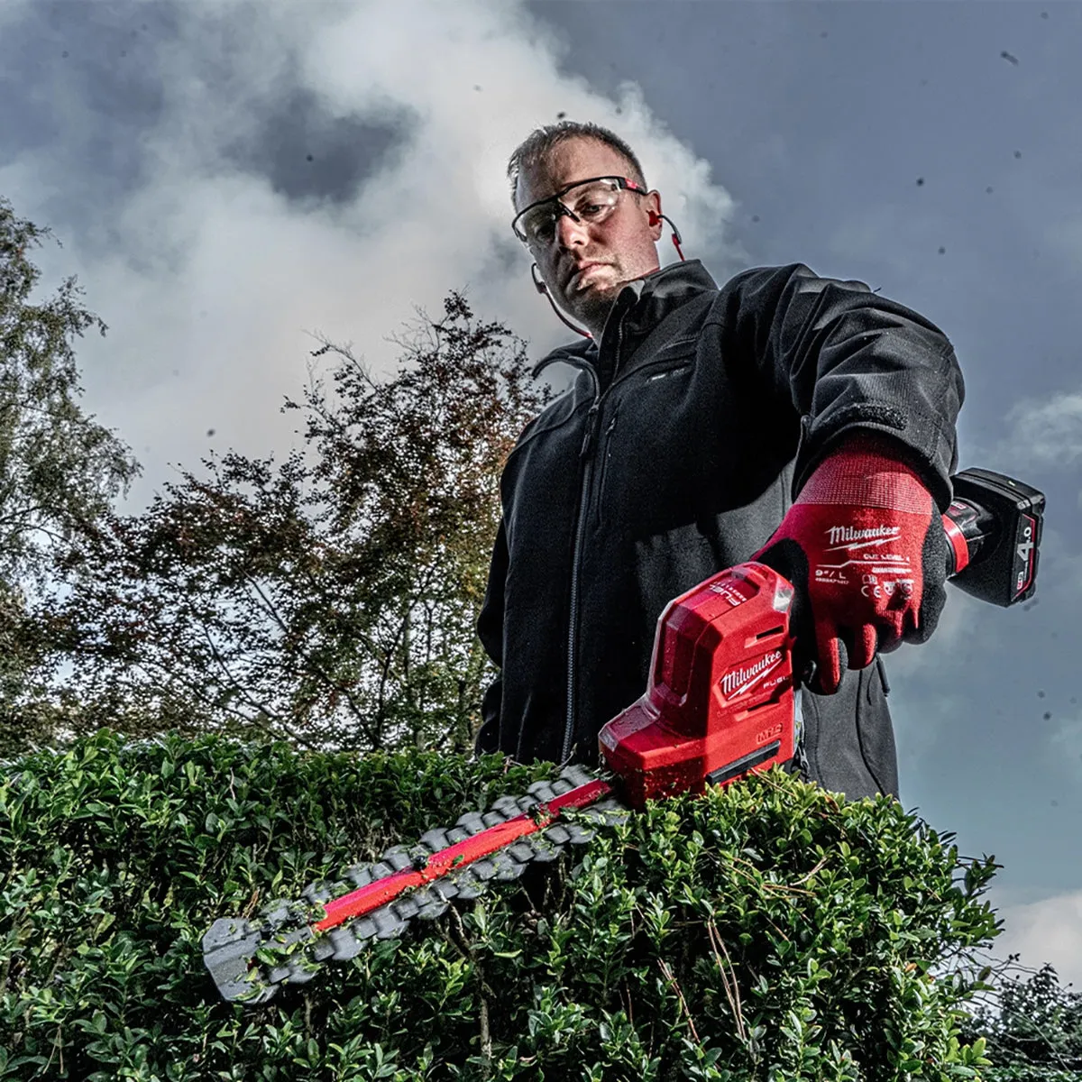 Milwaukee M12FHT20-0 12V FUEL Brushless 20cm Hedge Trimmer Body Only 4933479675