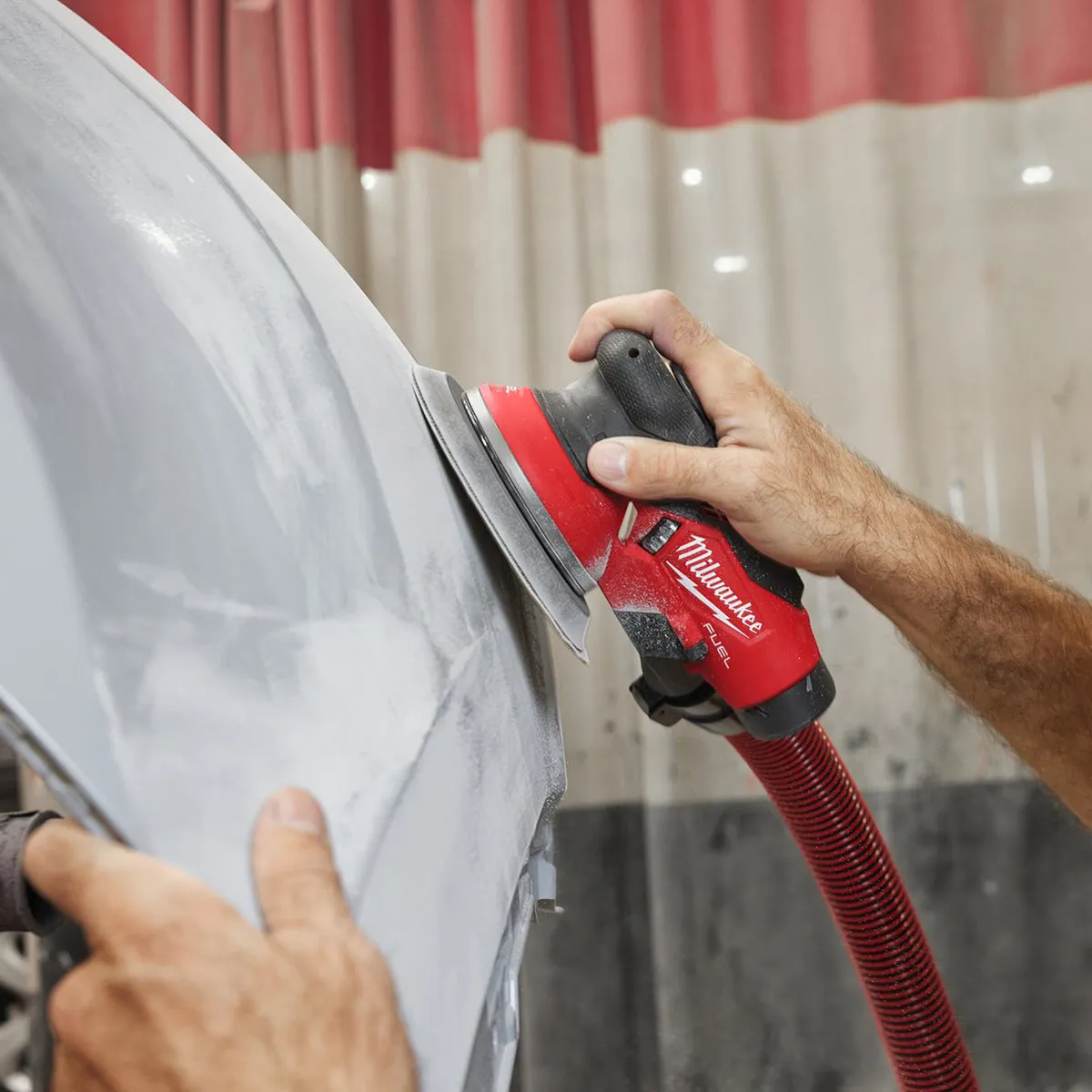 Milwaukee M12FROS5-0 12V FUEL Brushless 150mm Random Orbit Sander with 1 x 2.0Ah Battery & Charger