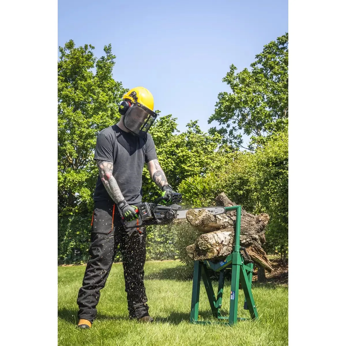 Sealey CP40VCS 40V SV20 Series 35cm Cordless Chainsaw Body Only