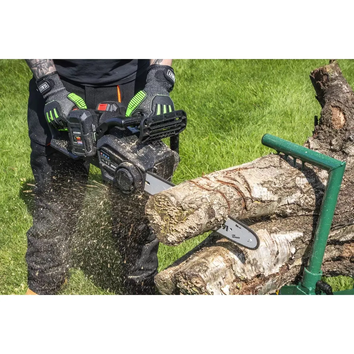 Sealey CP40VCS 40V SV20 Series 35cm Cordless Chainsaw Body Only