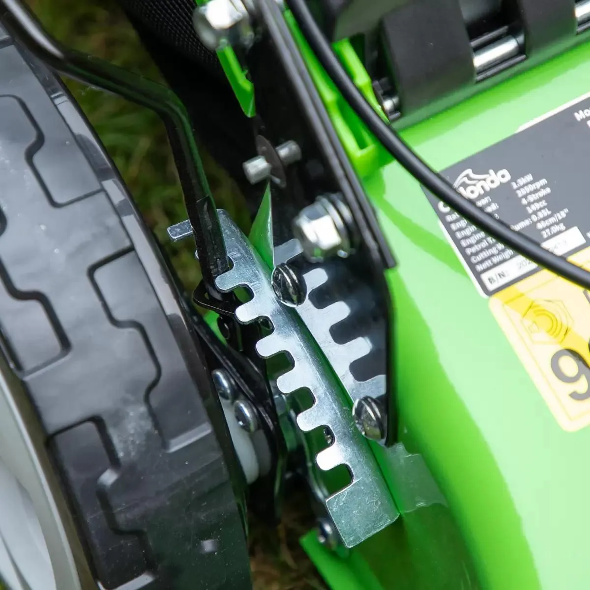 Sealey DG102 Dellonda 4-Stroke Self-Propelled Petrol Lawnmower 20/51cm