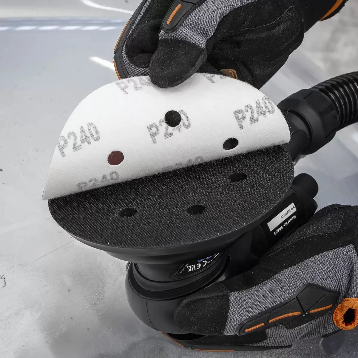 Sealey SA803 Air Palm Orbital Sander 150mm Dust-Free. Durable. and Noise-Reducing Sander for Precision Sanding